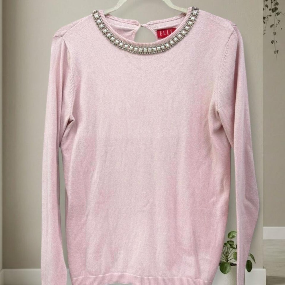 Elle Pink embellished sweater with rhinestones and pearls. Size M